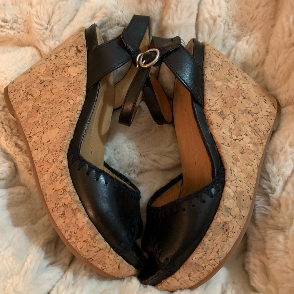 Black Nurture Open-toe Sandals, size 6.
